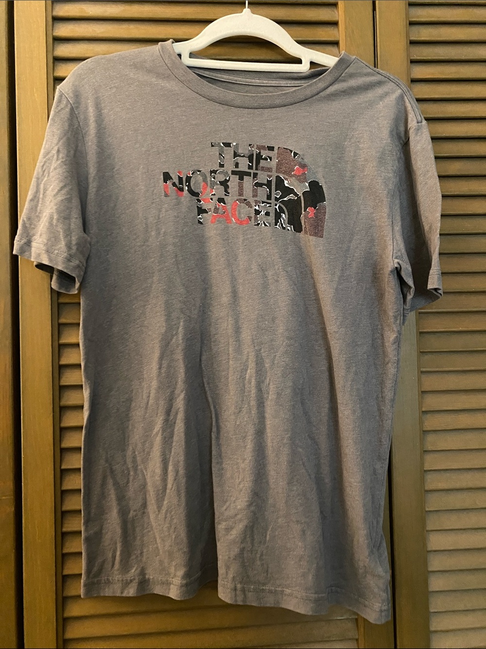 The North Face Short Sleeve Gray Tee with Camo Logo